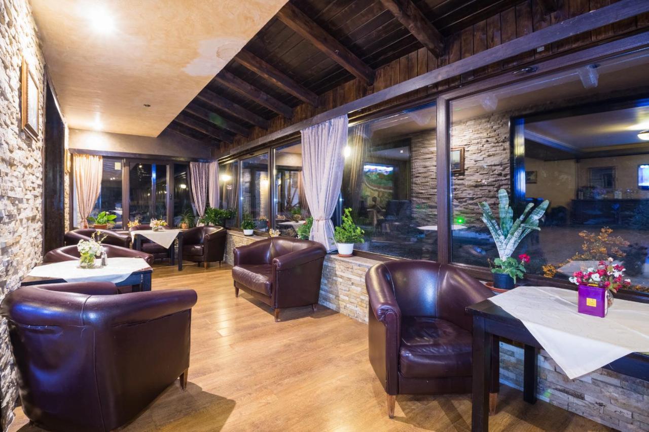 Hanul Simon Pensiune & Restaurant ブラン エクステリア 写真