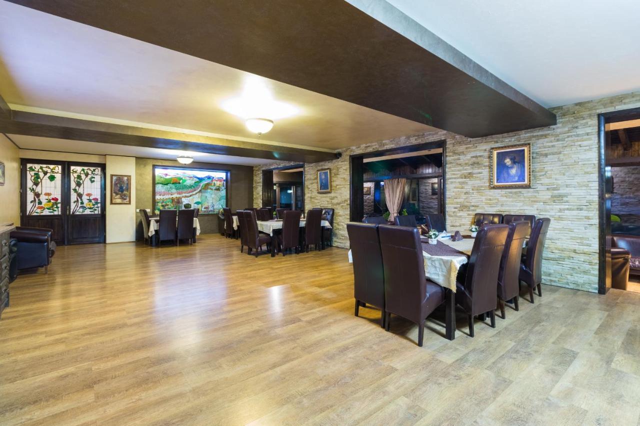 Hanul Simon Pensiune & Restaurant ブラン エクステリア 写真