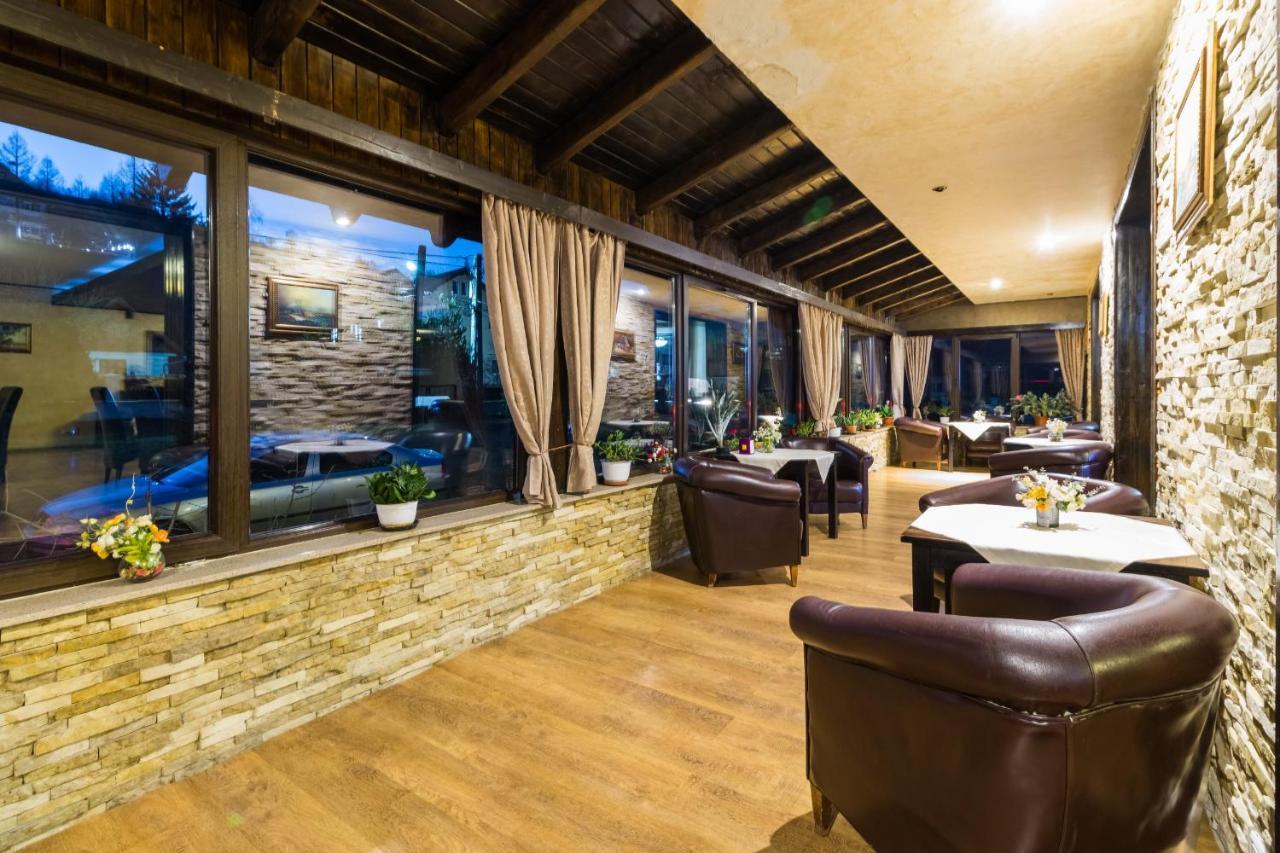 Hanul Simon Pensiune & Restaurant ブラン エクステリア 写真